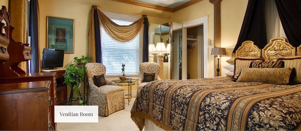 Austin's At Pearl Street Hotel 4*