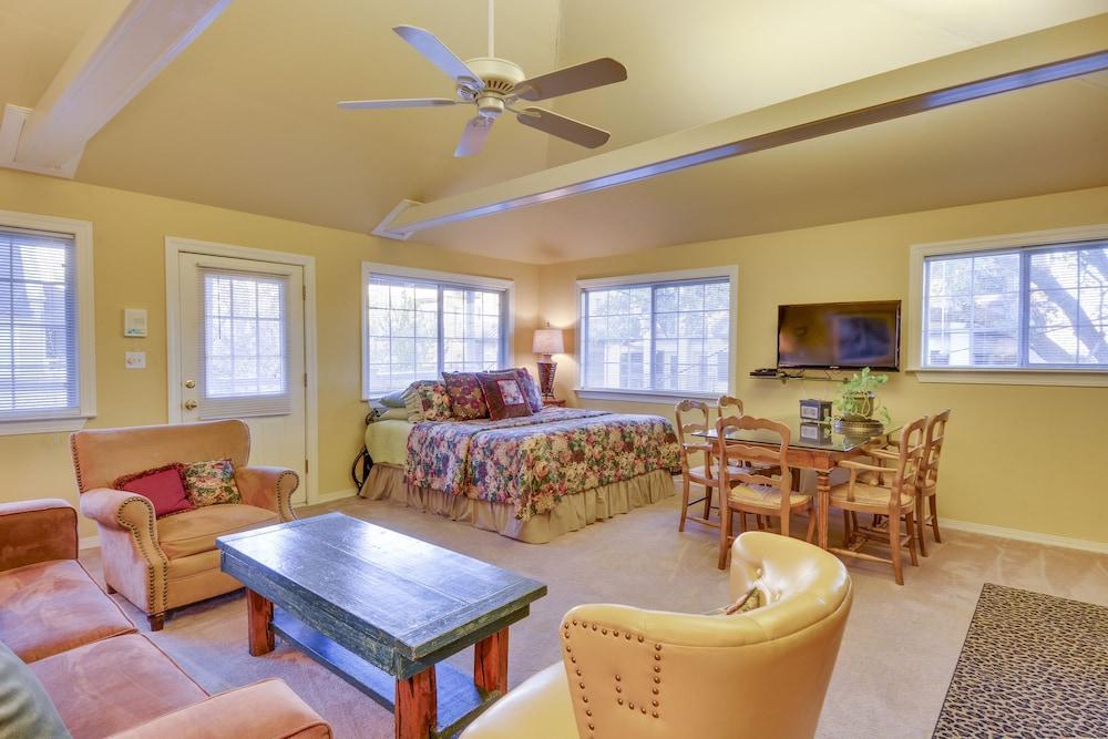Hotel Austin's At Pearl Street 4*