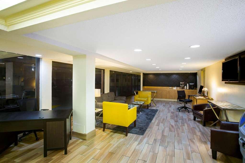 La Quinta By Wyndham Capitol / Downtown 3* Austin