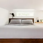 Charming, Cozy Tiny Gem With Hot Tub And Trail Access