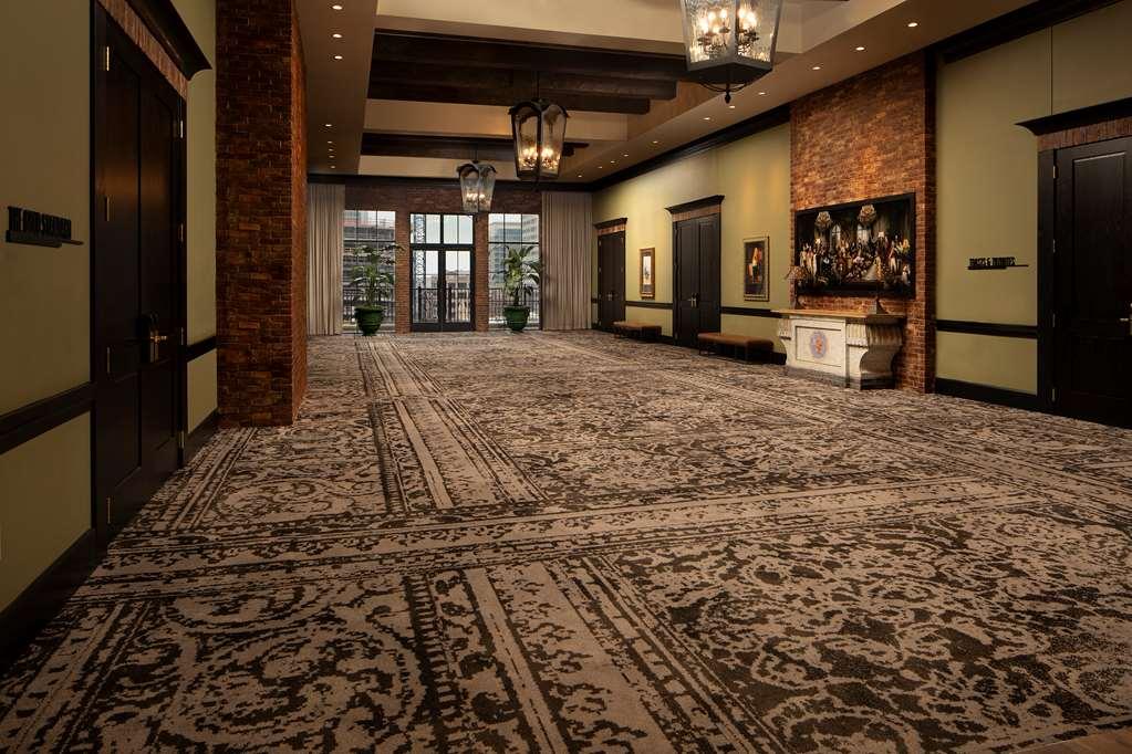 Zaza Hotel 4*