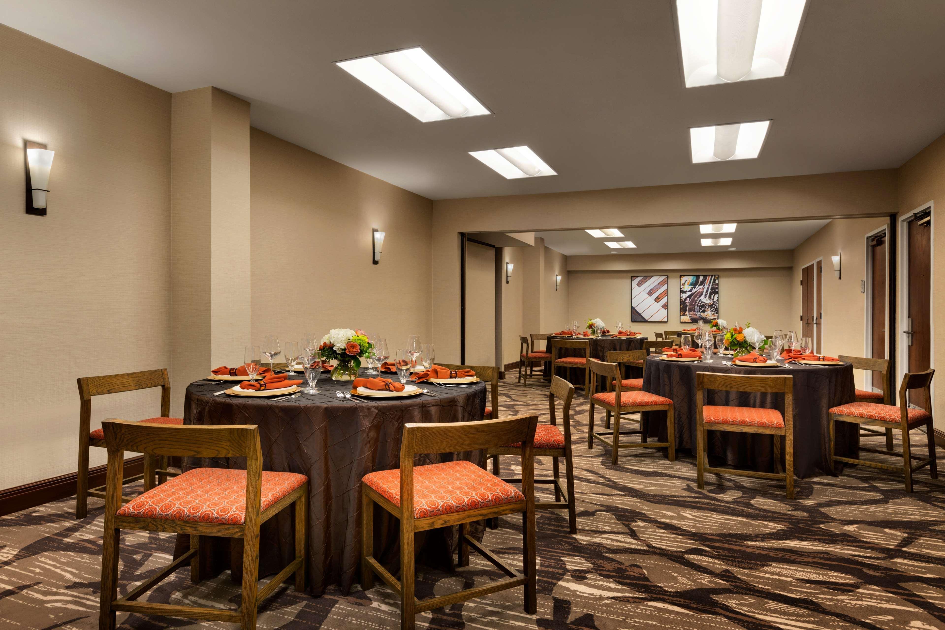 Embassy By Hilton Downtown South Congress Hotel Austin