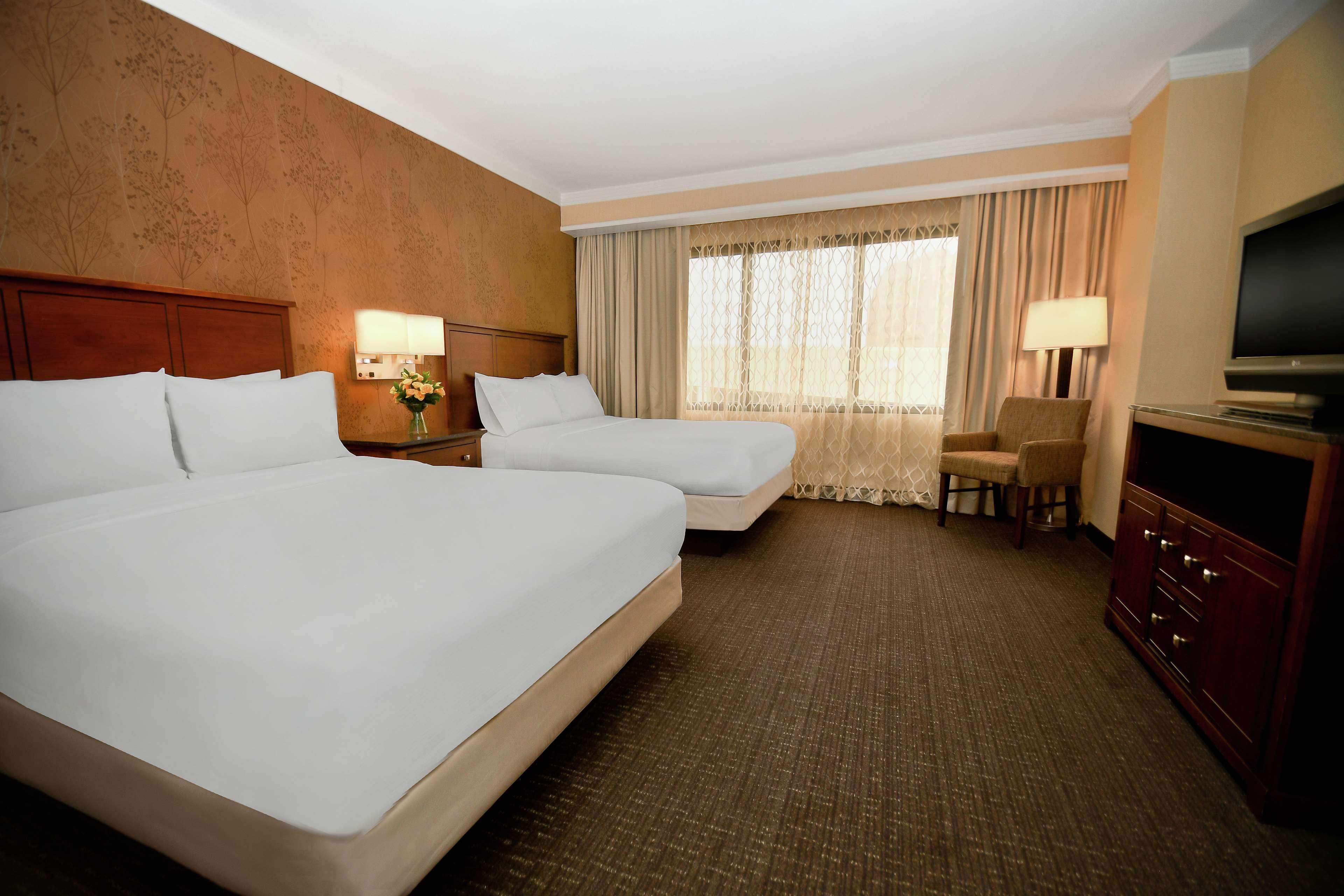 Embassy By Hilton Downtown South Congress Hotel 4*