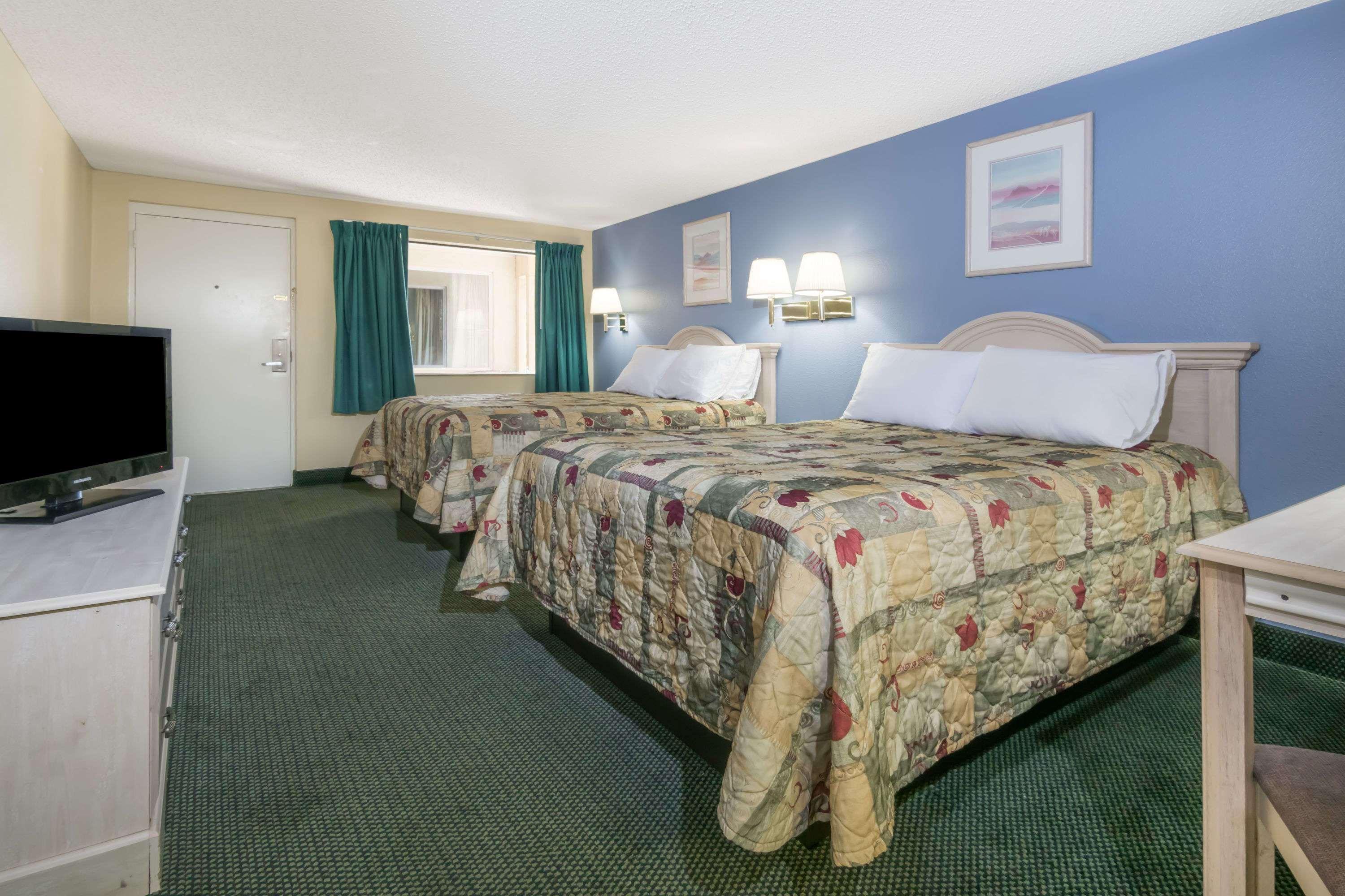 Hotel Days South 2*