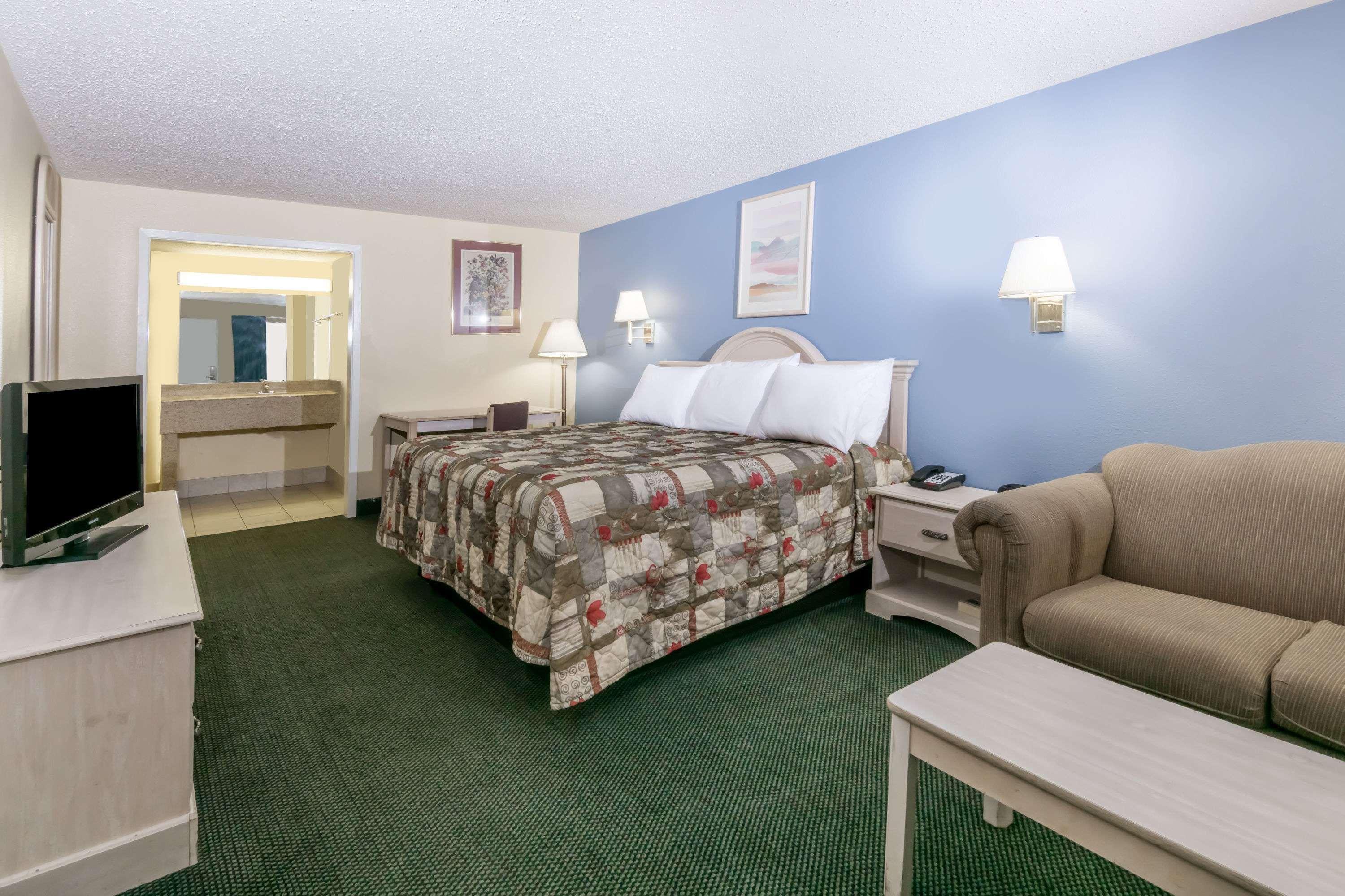 Hotel Days South Austin