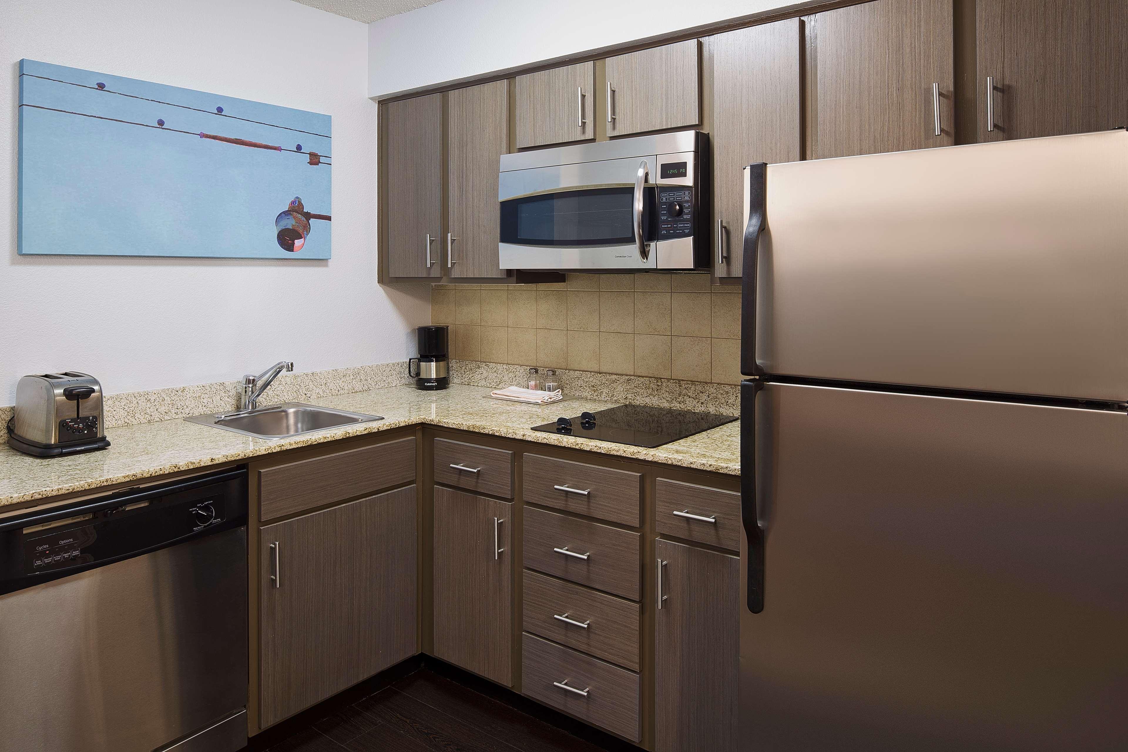 Hyatt House Arboretum 3* Austin