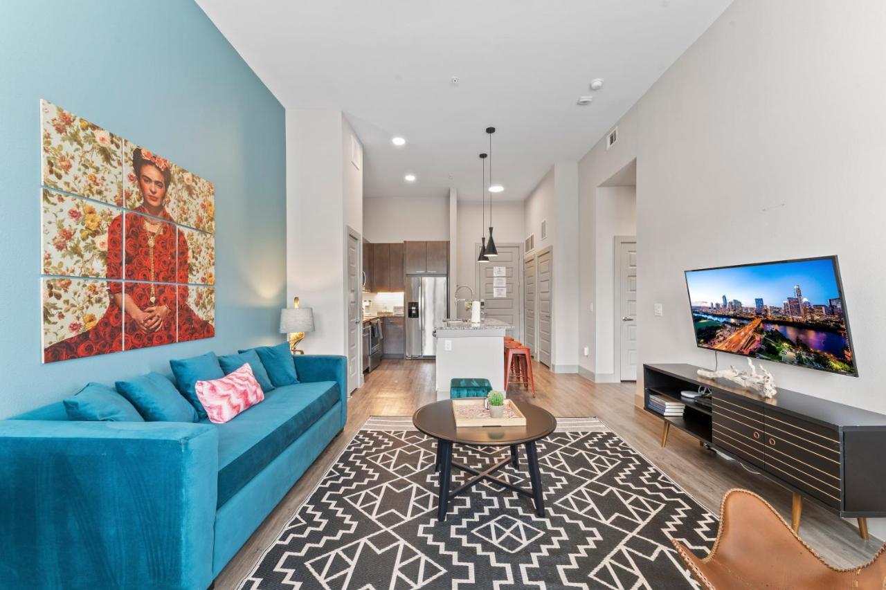 Modern & Chic 1br Luxury Apts Close To Downtown & Airport *