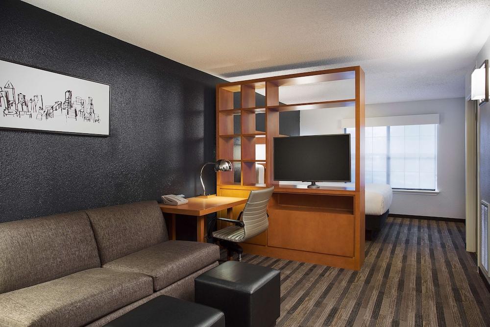 Hotel Hyatt House Arboretum 3*