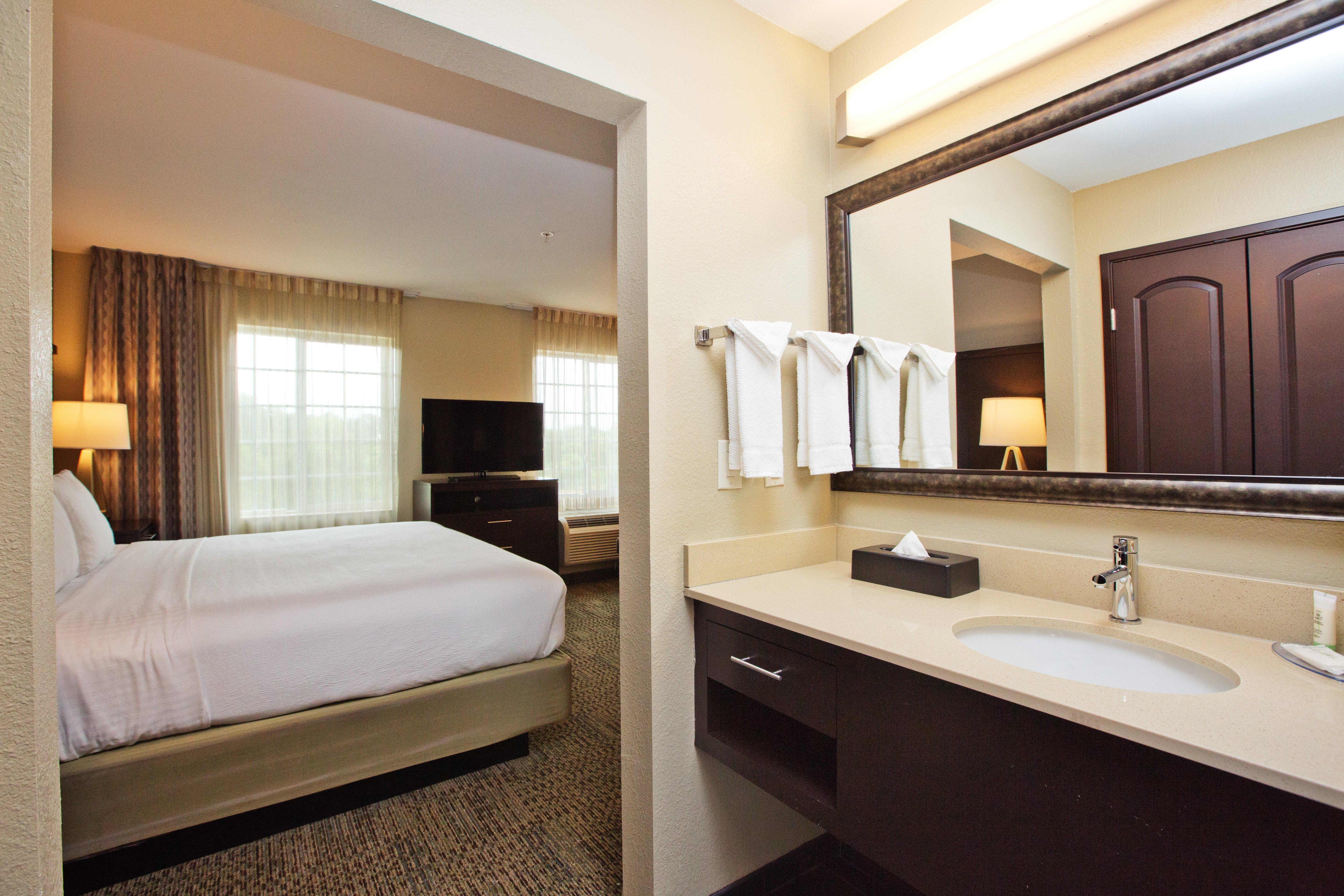 Staybridge South Interstate Hwy 35 By Ihg Hotel 3*