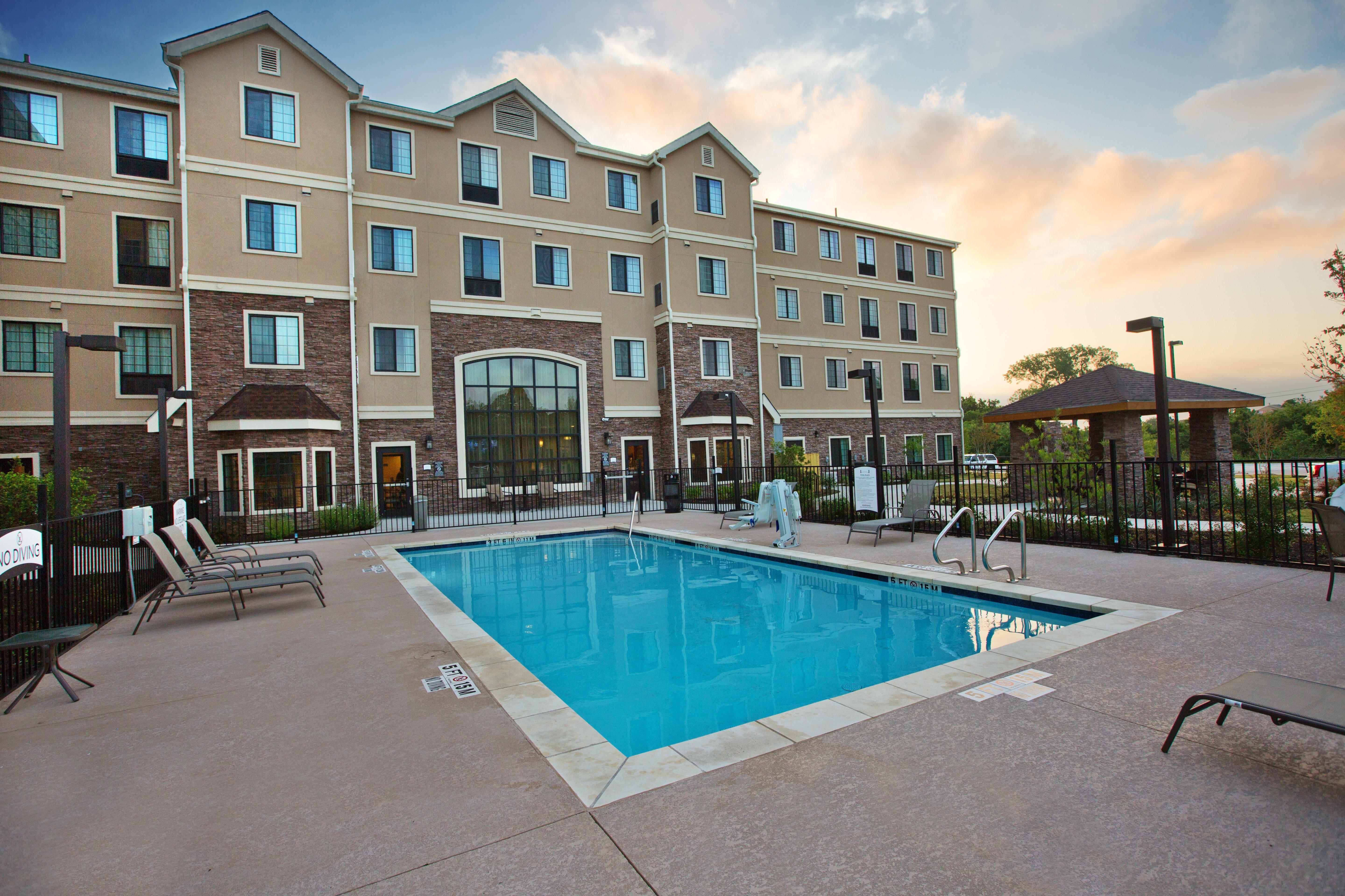 Staybridge South Interstate Hwy 35 By Ihg Hotel