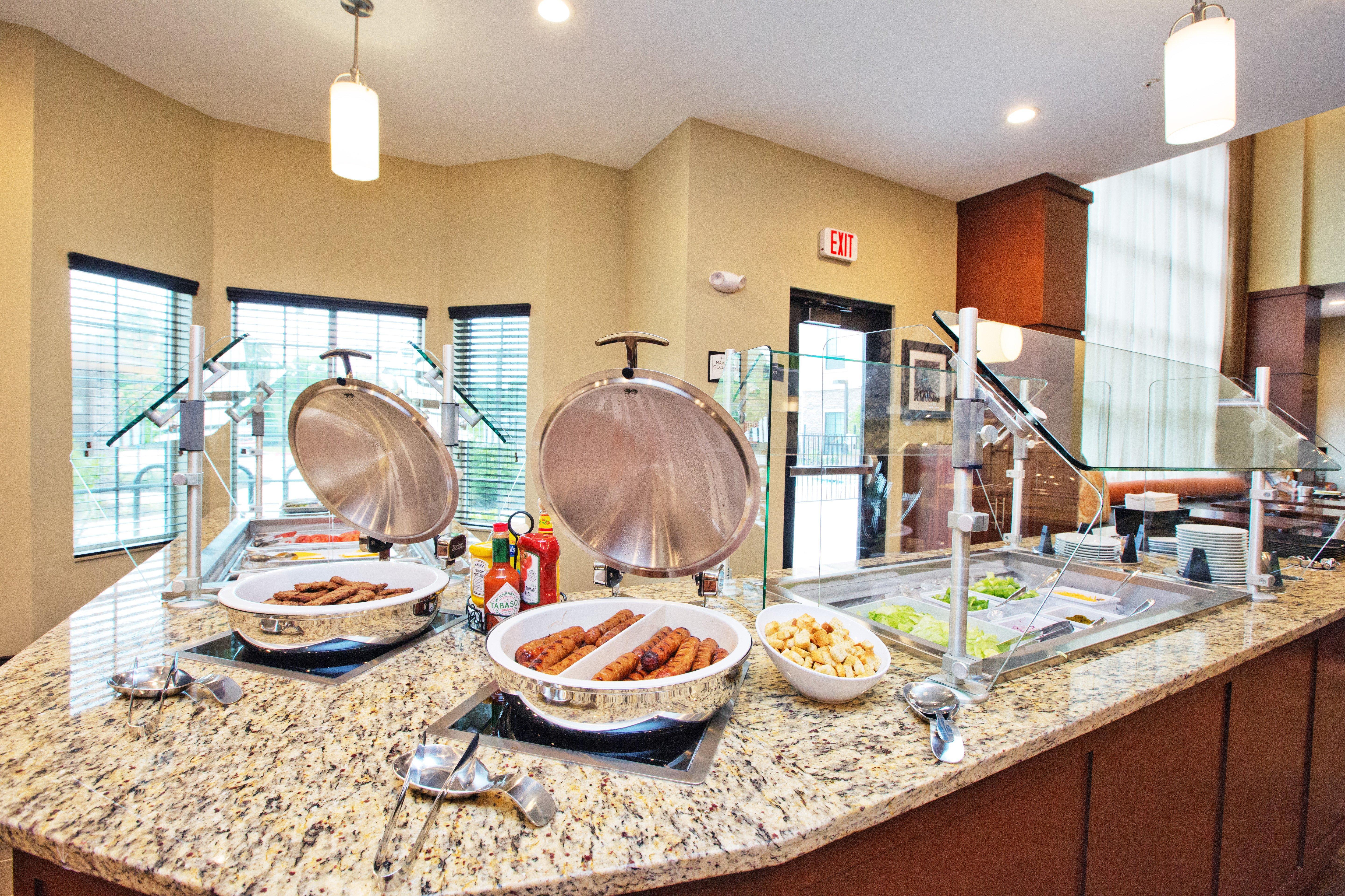 Hotel Staybridge South Interstate Hwy 35 By Ihg 3*