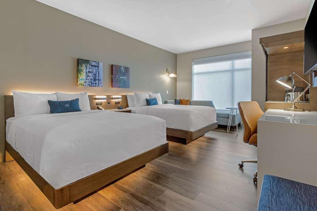 Hotel Cambria Downtown