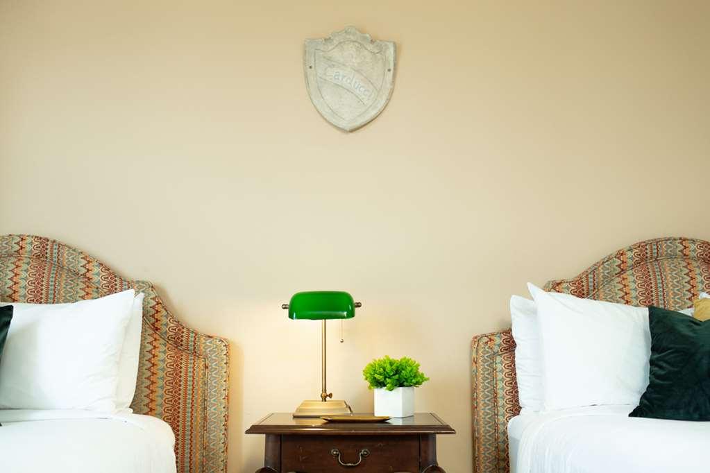 Viata West Lake Hills