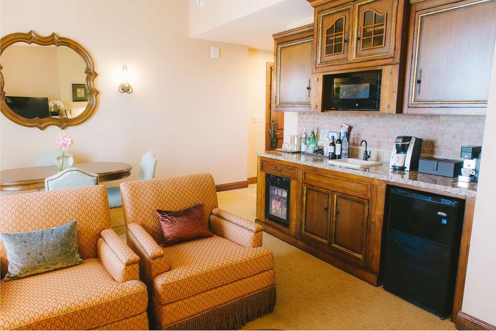 Viata Hotel