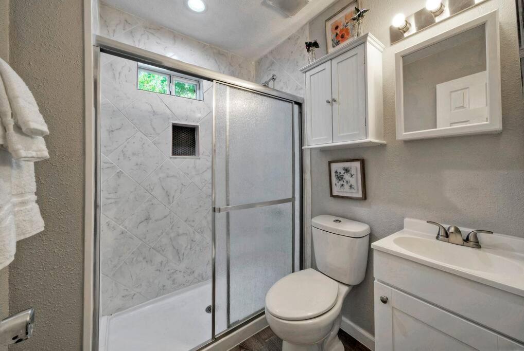 Great Value Near Tesla Holiday home *