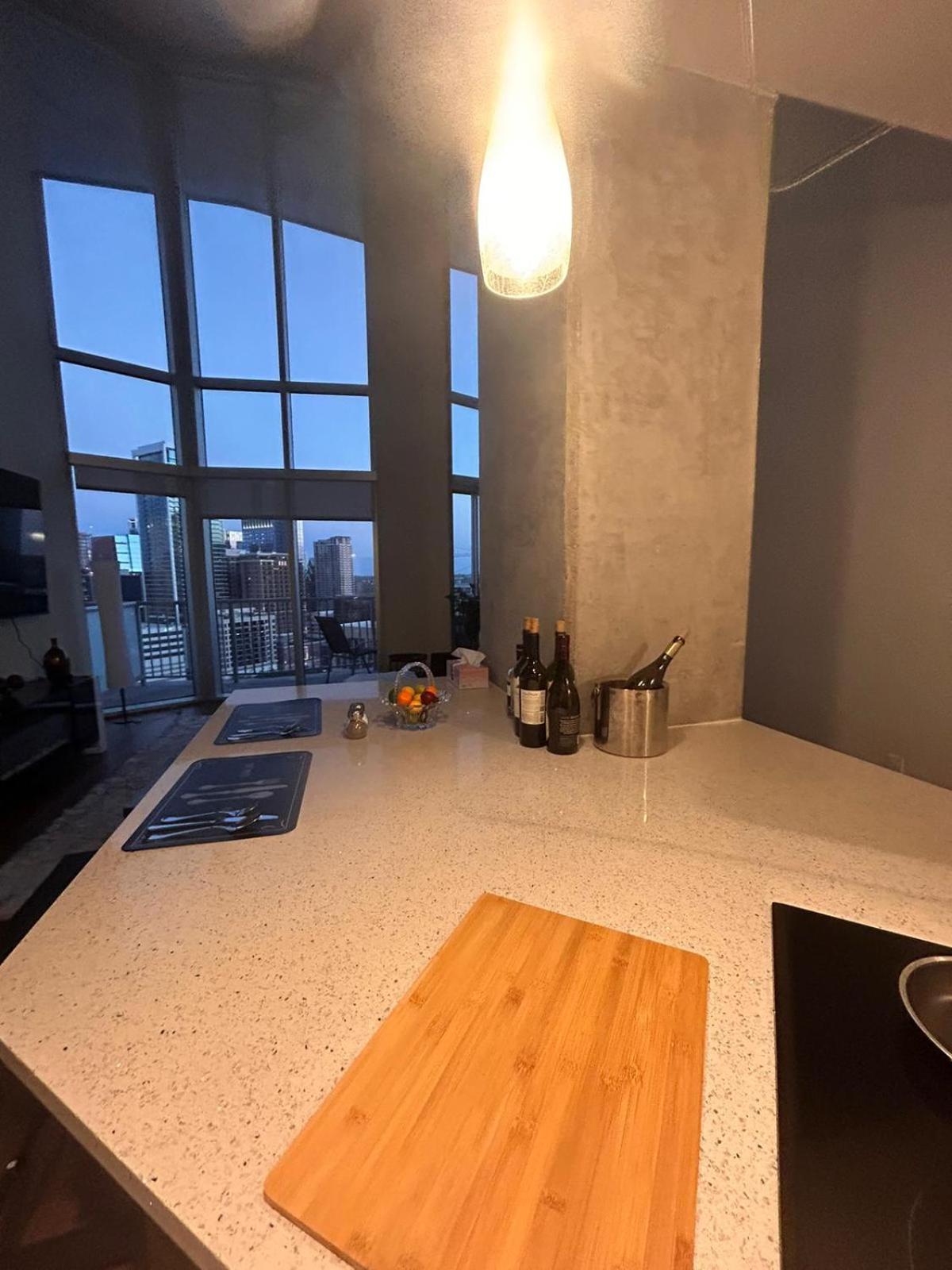 Seize The Extraordinary Elevate Your Lifestyle In Downtown Austin's Pinnacle Penthouse Paradise * Austin