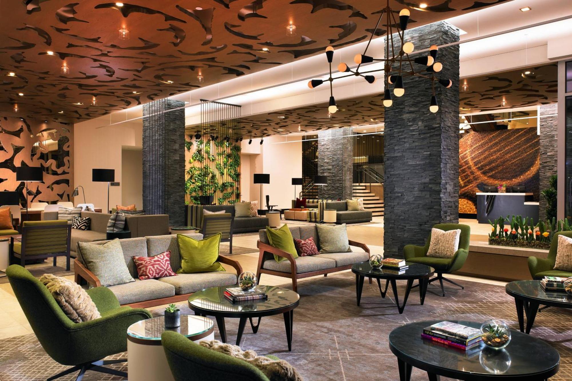 The Westin Downtown Hotel 4*