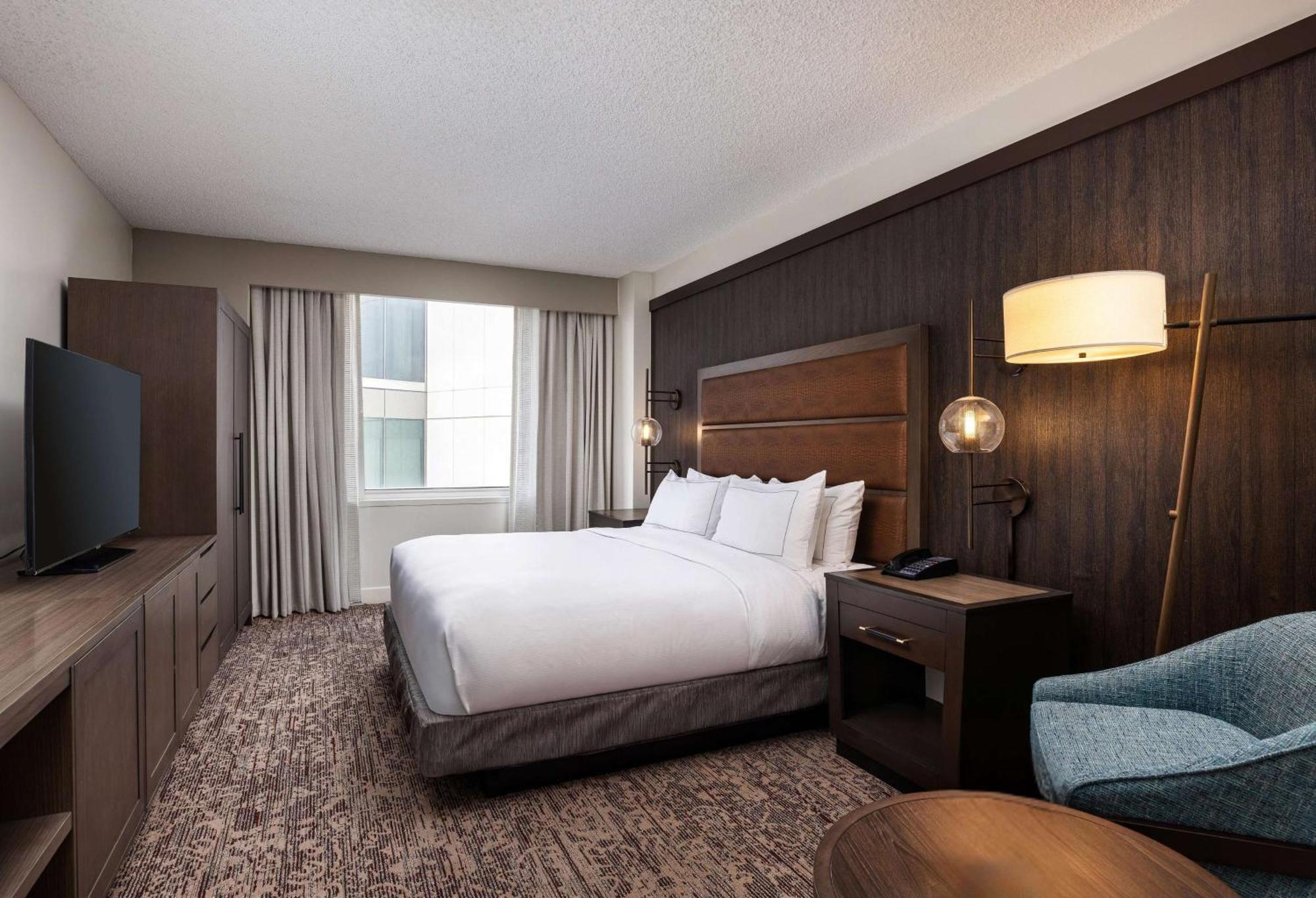 Doubletree By Hilton Downtown Capitol