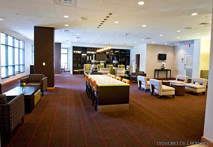 Hotel Downtown / Convention Center