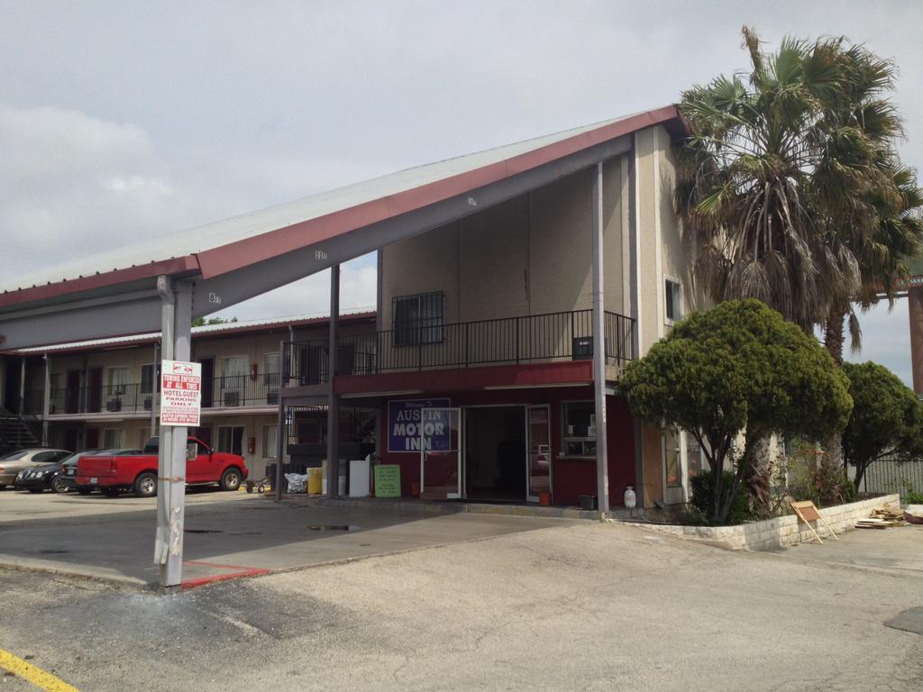 Motel Motor *