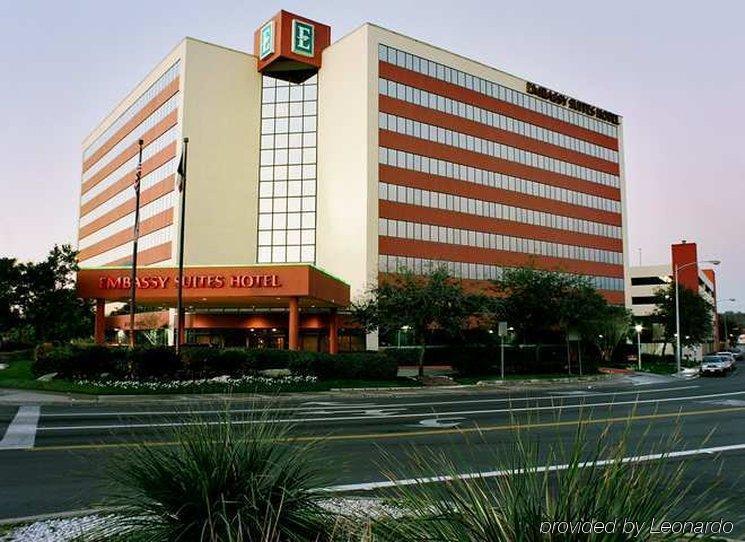 Hotel Embassy By Hilton Downtown South Congress