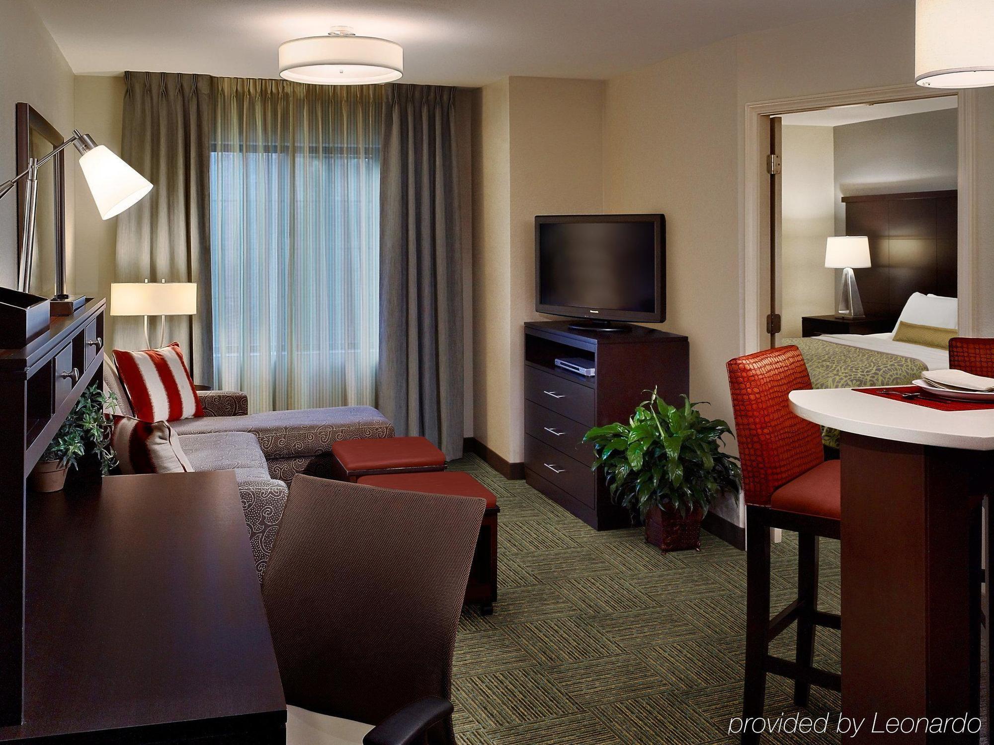 Staybridge South Interstate Hwy 35 By Ihg 3*