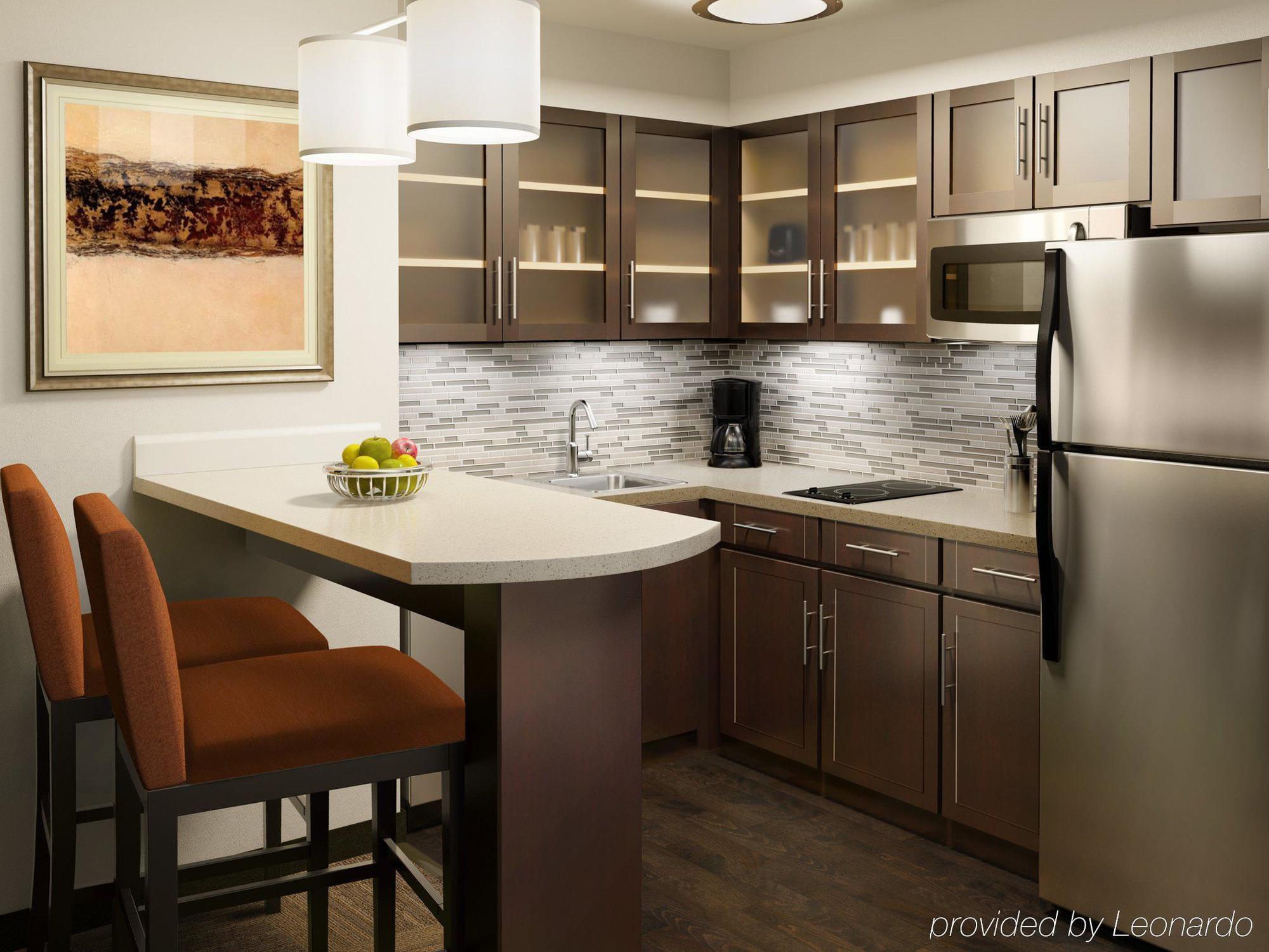 Hotel Staybridge South Interstate Hwy 35 By Ihg 3*
