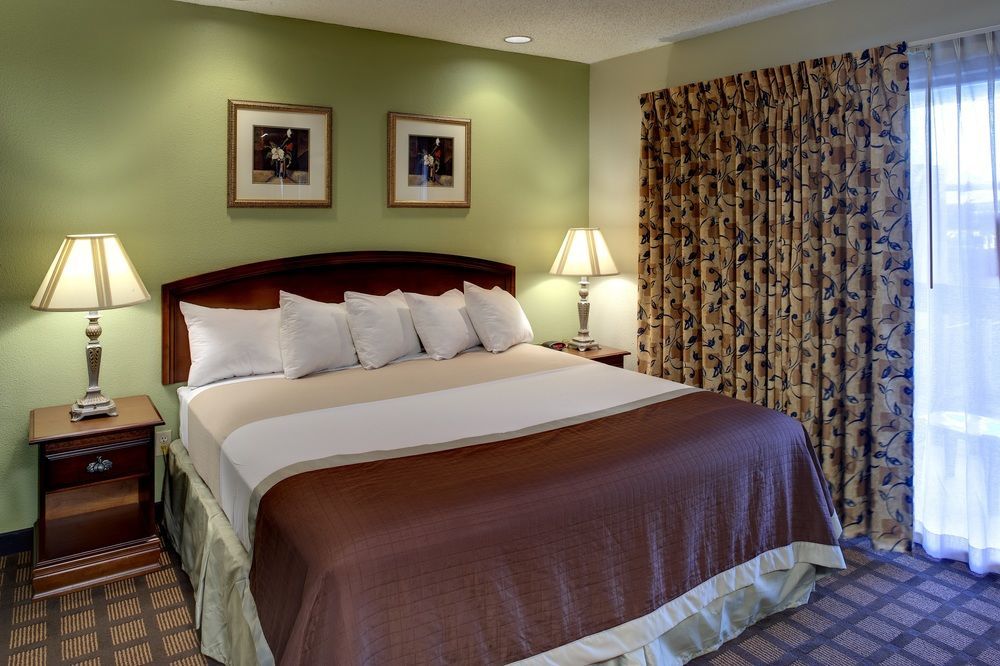 Orangewood Hotel