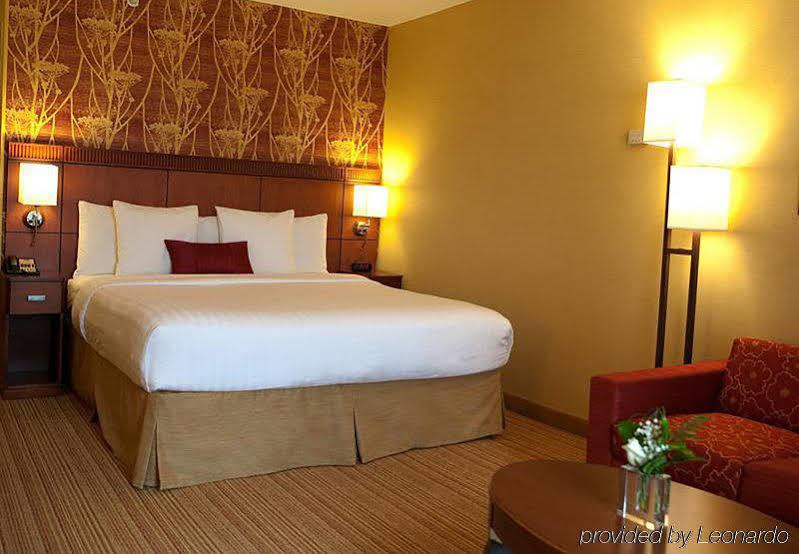 Courtyard Downtown/convention Center 3*