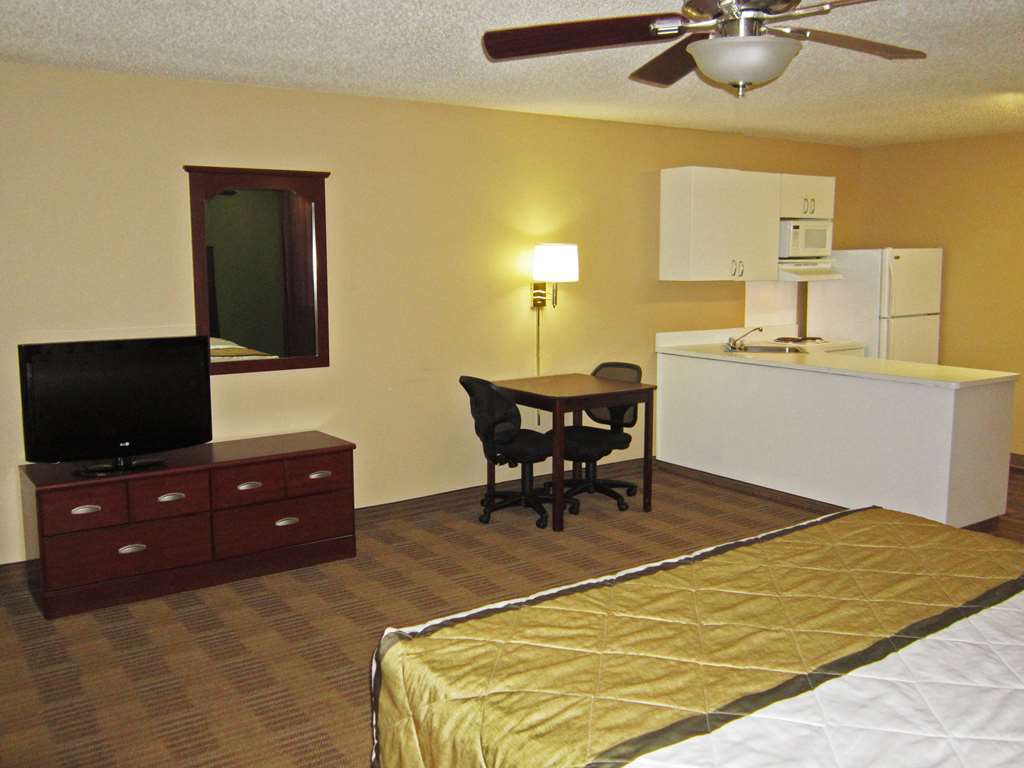 Extended America - - Downtown - 6th St. Hotel