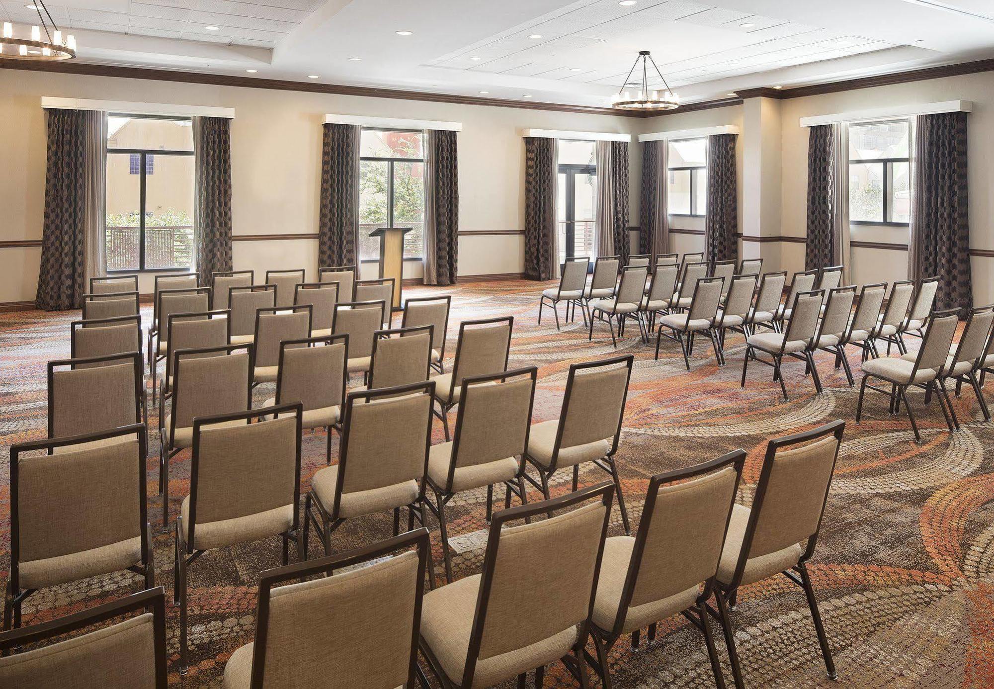 Hotel Courtyard Downtown/convention Center 3*