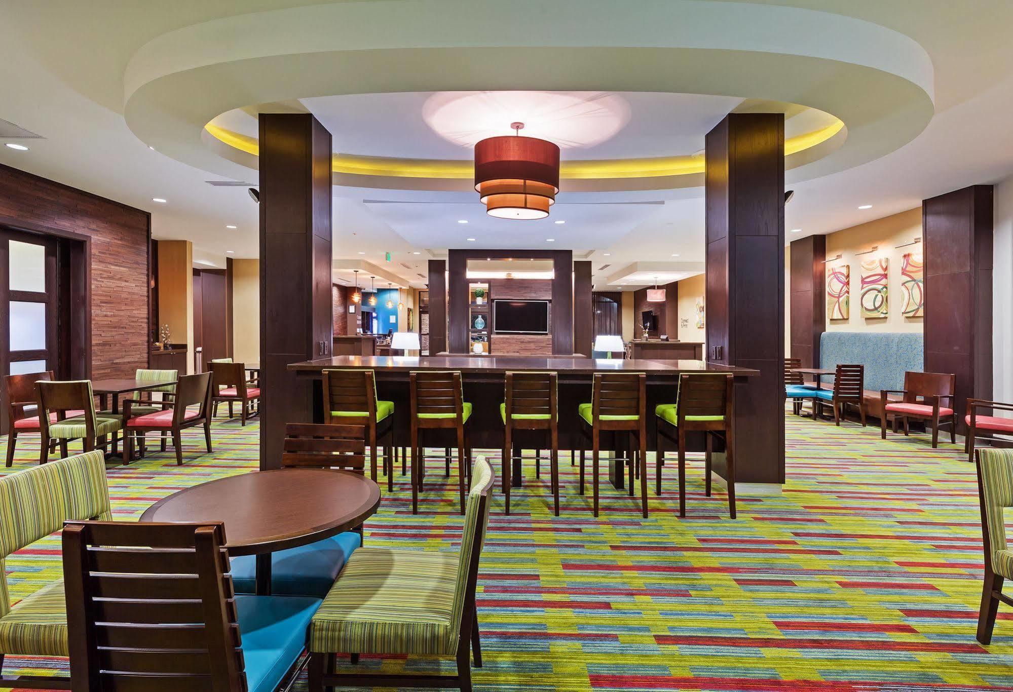 Hotel Fairfield And By Marriott Northwest/research Blvd 3*