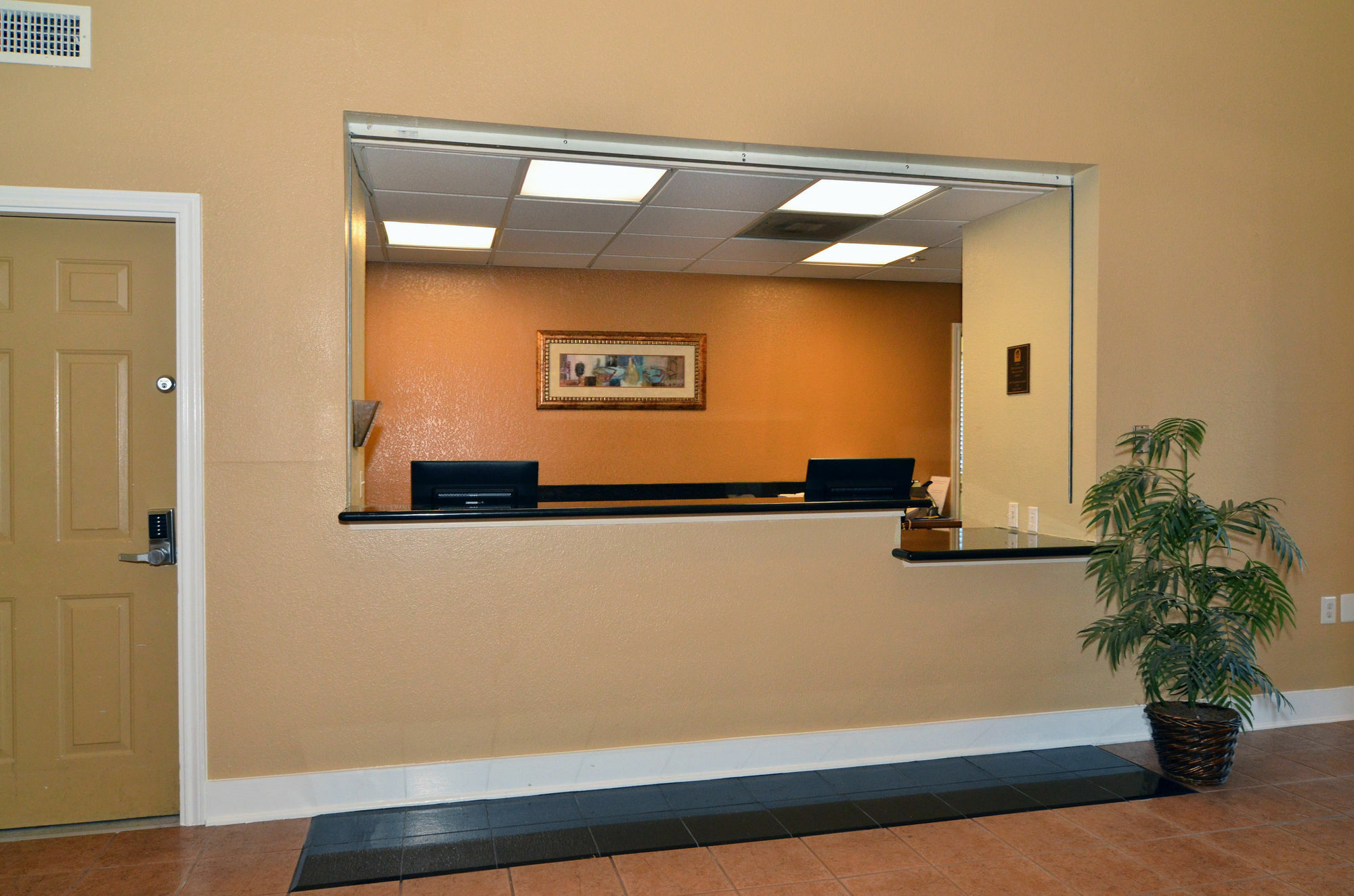 Hotel Crestwood Of Austin