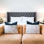 Hotel Ella