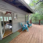 The Rivery Retreat, Choose From Luxury Guesthouse Cabin Or Suite In Lake Austin Hill Country