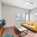 Modern & Chic 1Br Luxury Apts Close To Downtown & Airport