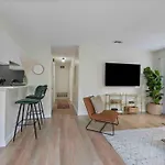 3 Bedroom Plus Workspace-Foodies Dream! Close To Zilker, & Downtown!