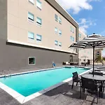 La Quinta Inn & Suites By Wyndham Austin Parmer Tech Ridge
