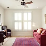 Adams House Bed & Breakfast