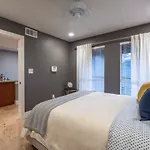 Verandas At Uptown
