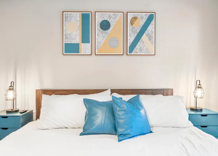 Soco Chic Apartment Suites Close To Downtown