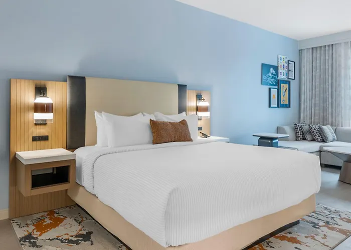 Cambria Hotel Austin Downtown