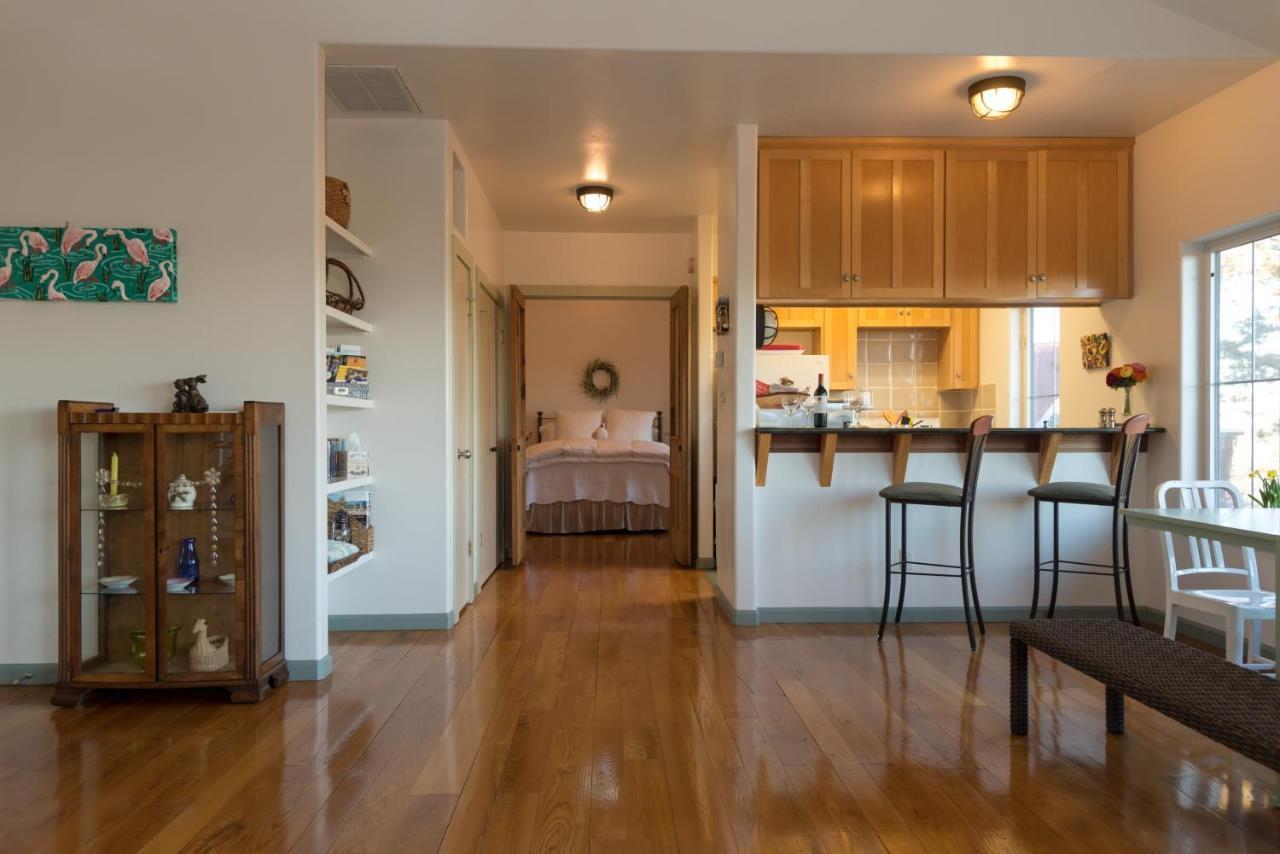 The Rivery Retreat, Choose From Luxury Or In Hill Country