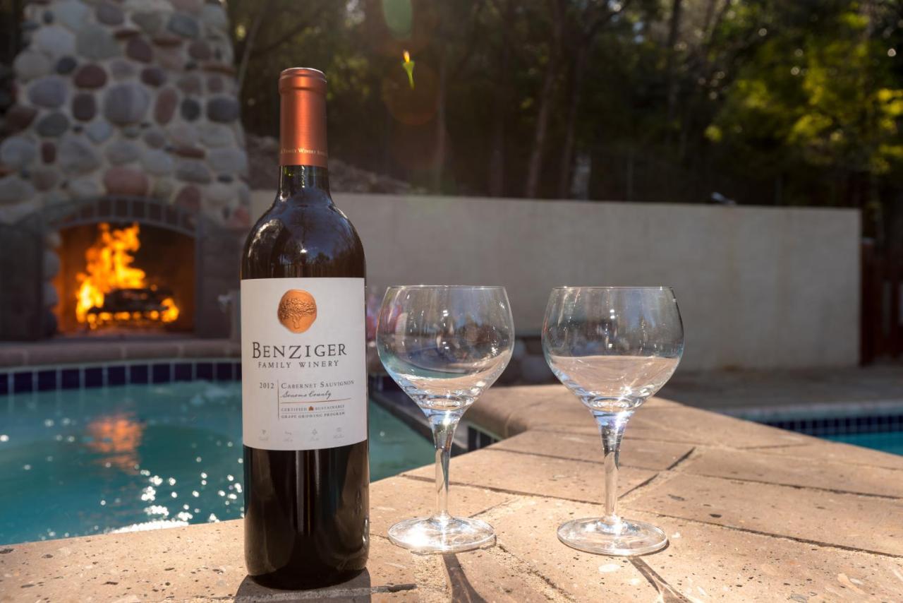 The Rivery Retreat, Choose From Luxury Or In Hill Country Bed & Breakfast Austin