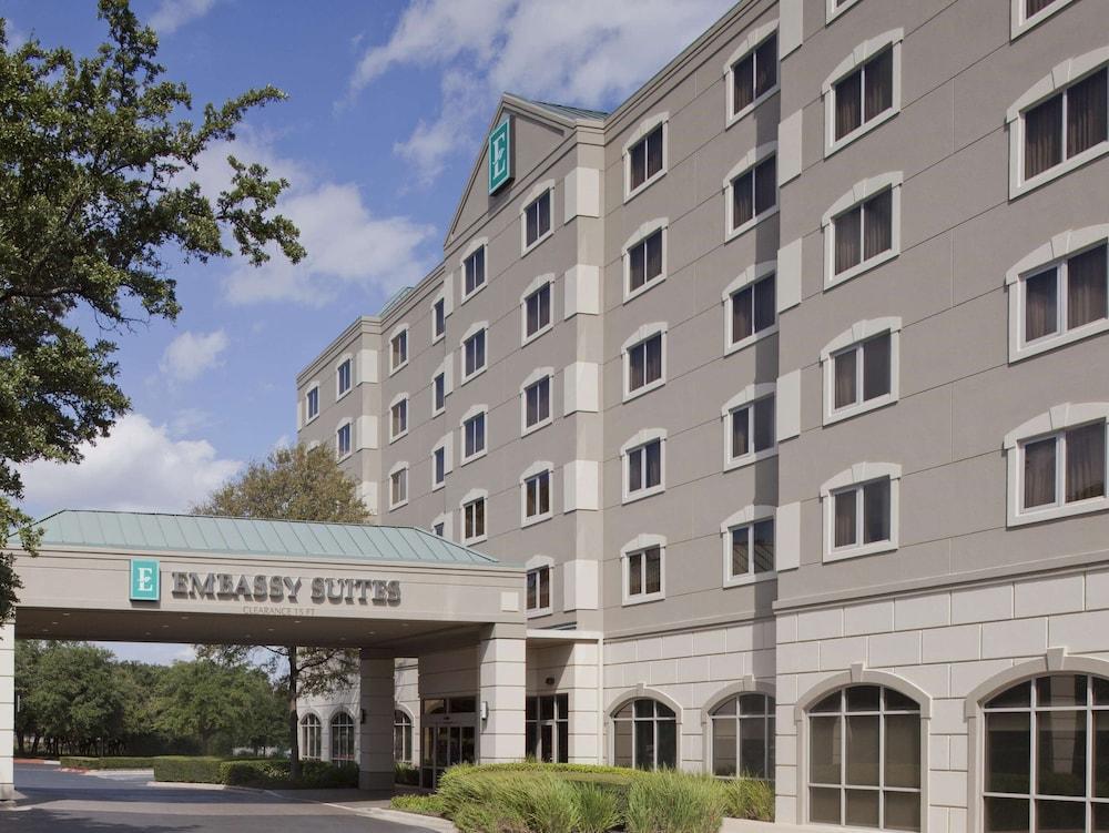Hotel Embassy By Hilton Arboretum 4*