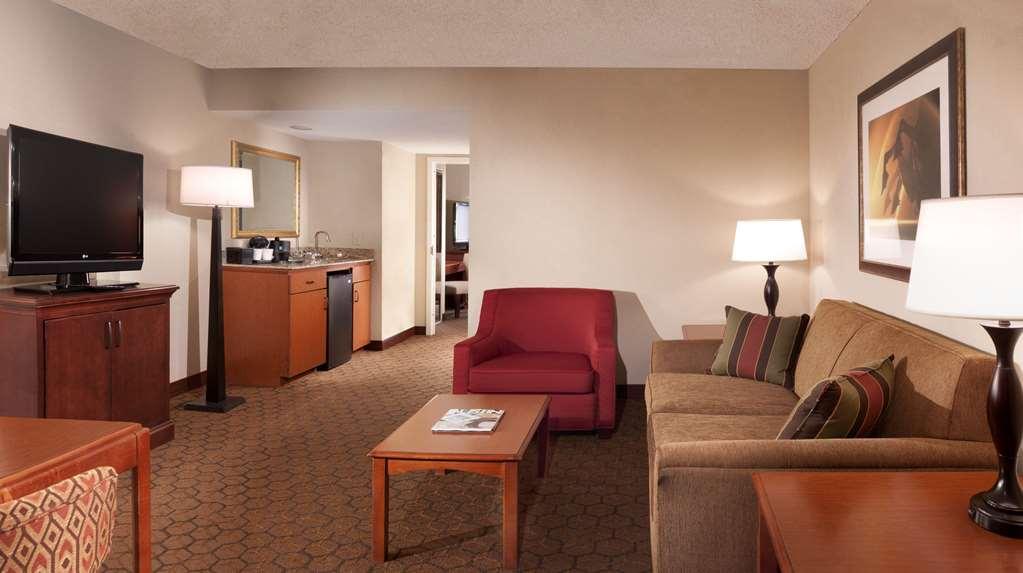 Hotel Embassy By Hilton Arboretum 4*