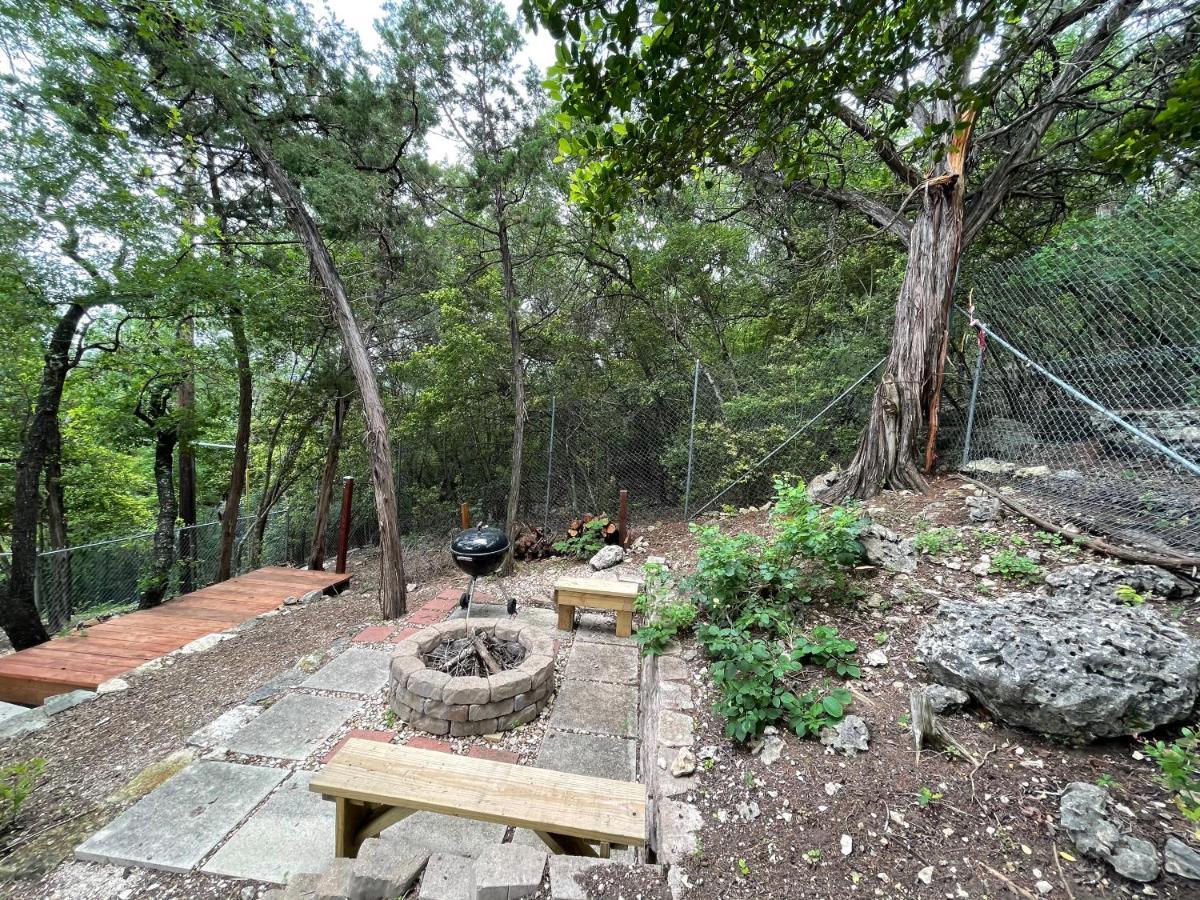 Bed & Breakfast The Rivery Retreat, Choose From Luxury Or In Hill Country Austin