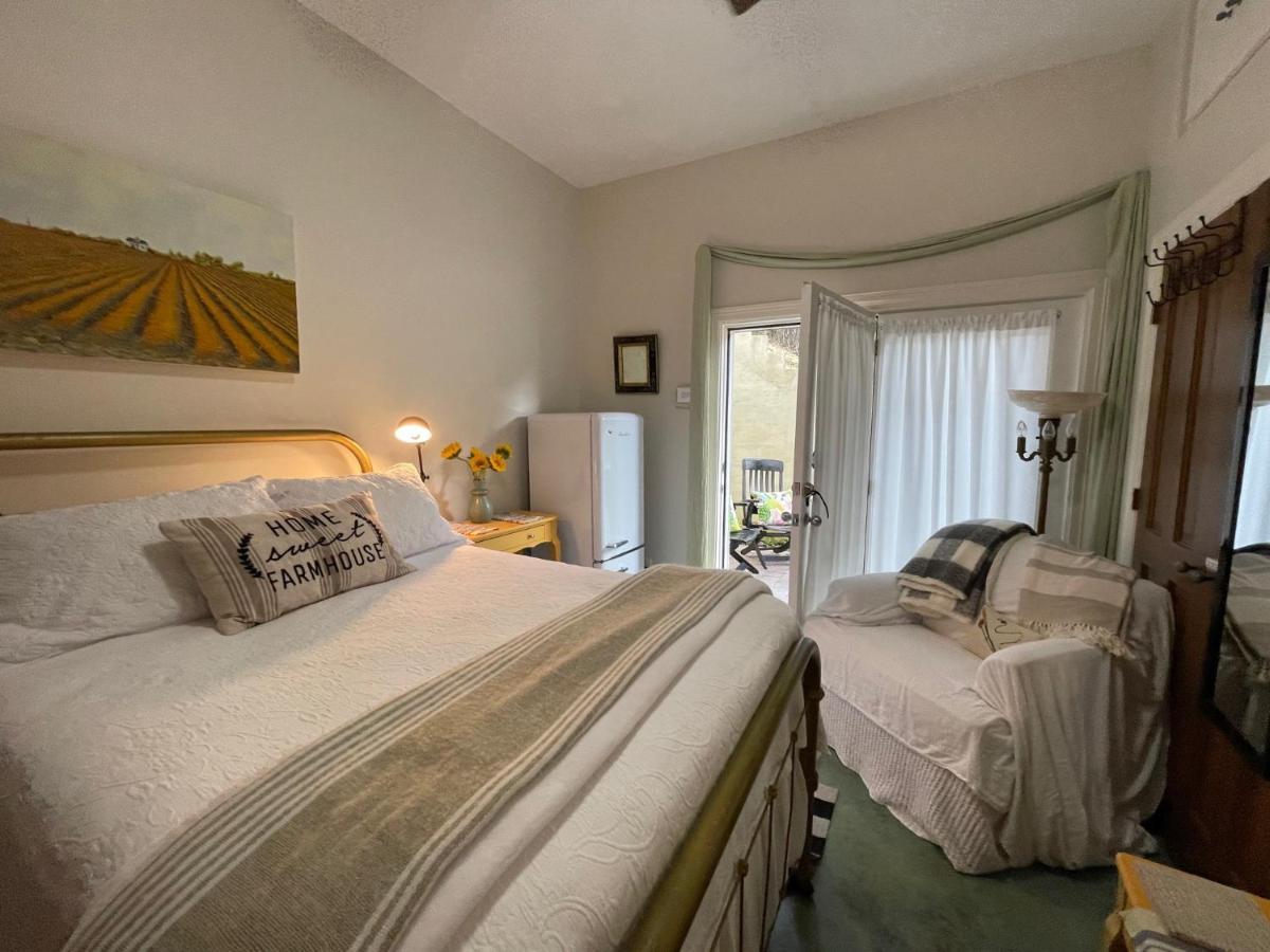 The Rivery Retreat, Choose From Luxury Or In Hill Country Bed & Breakfast 4*