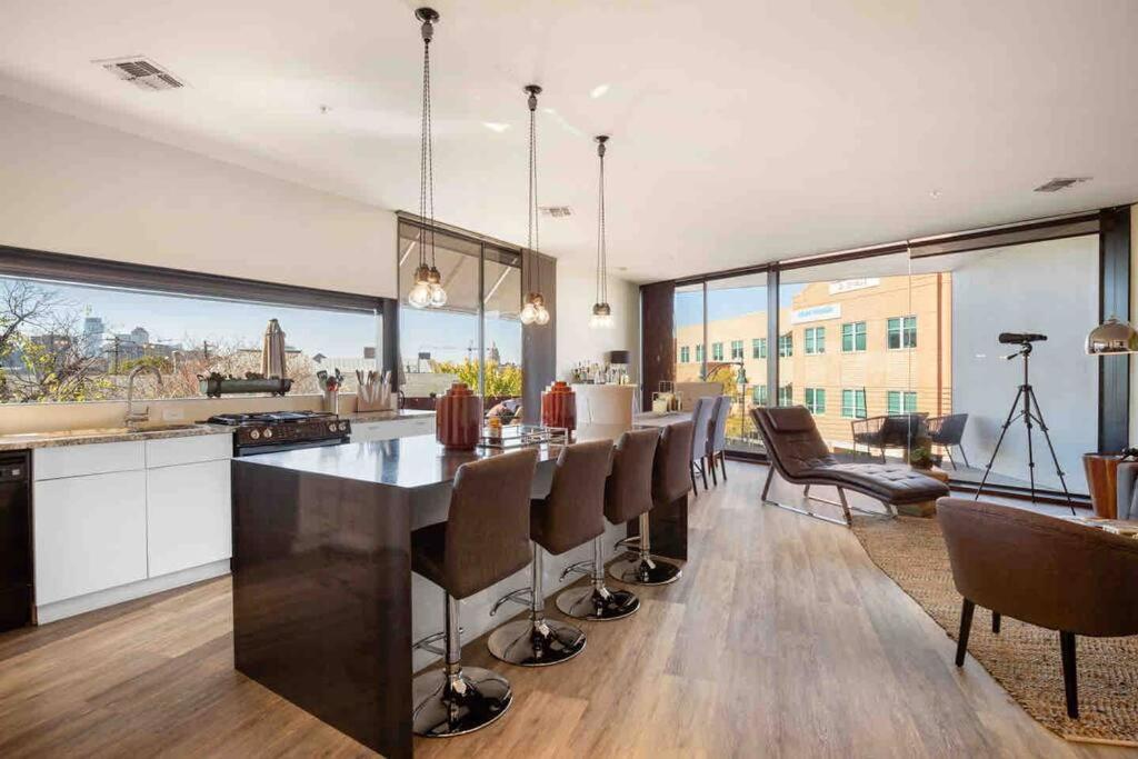 Holiday home Architectural Dream In Trendy East