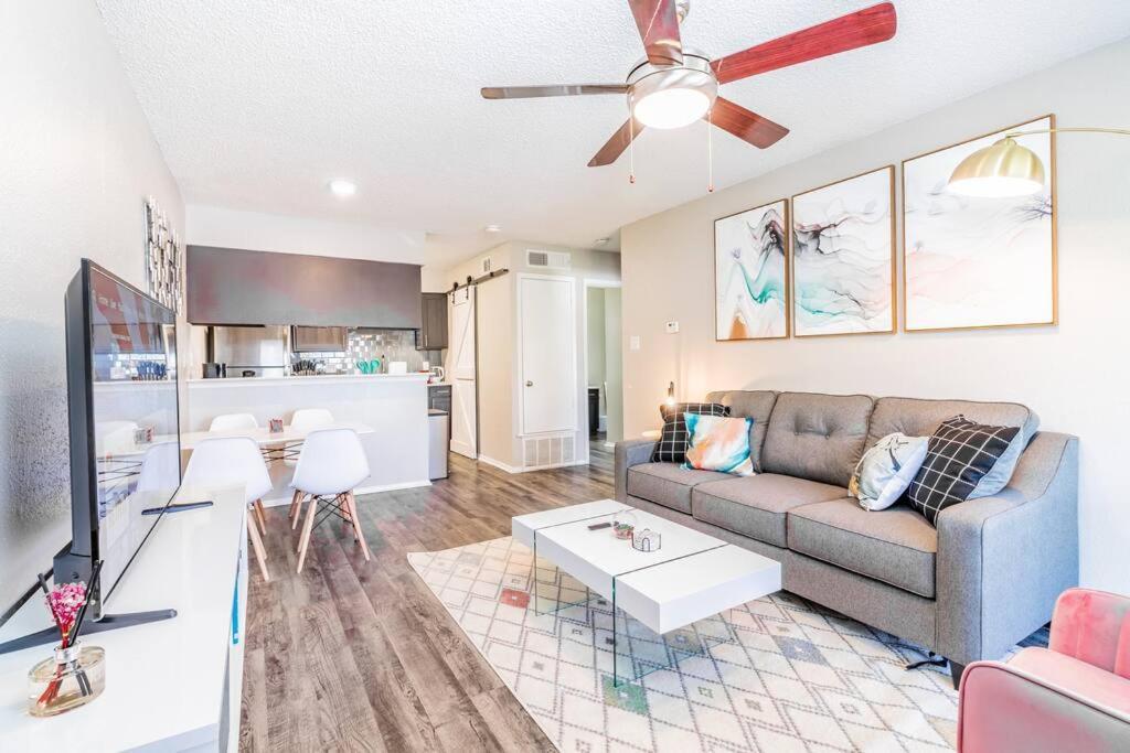 Apartment Soco Chic Close To Downtown